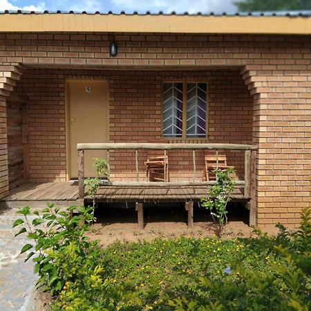 Sunshinevibe Guest House Kasane Exterior photo