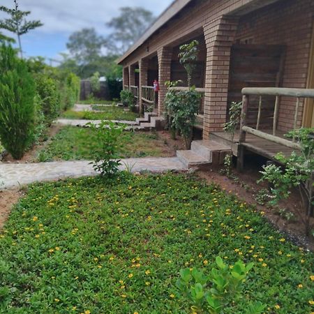 Sunshinevibe Guest House Kasane Exterior photo