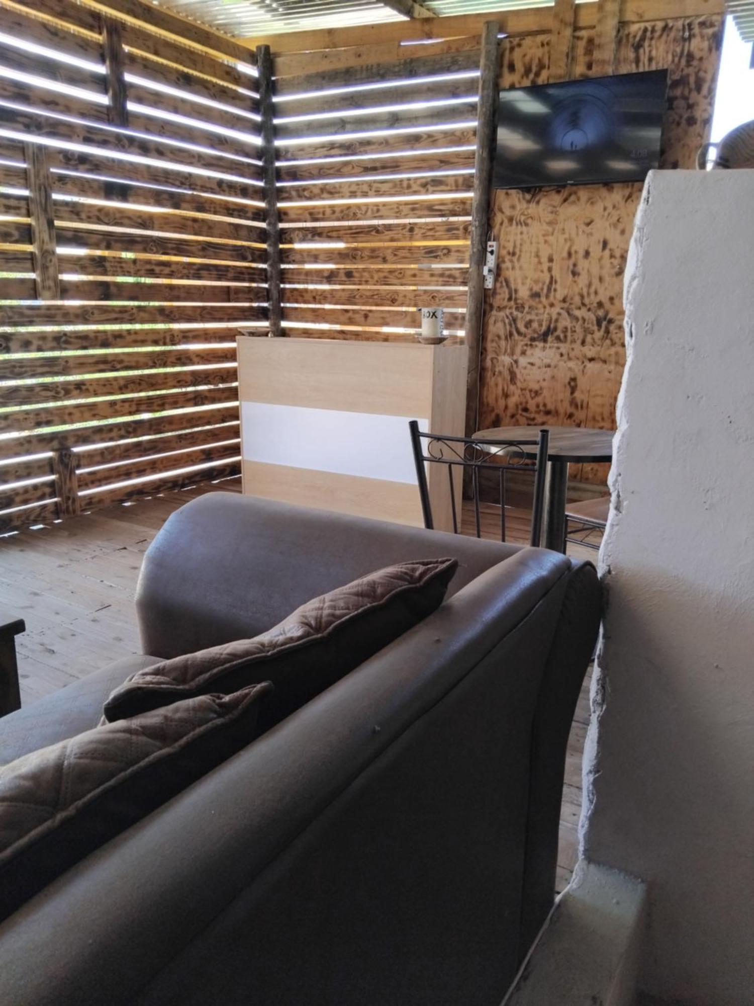 Sunshinevibe Guest House Kasane Exterior photo